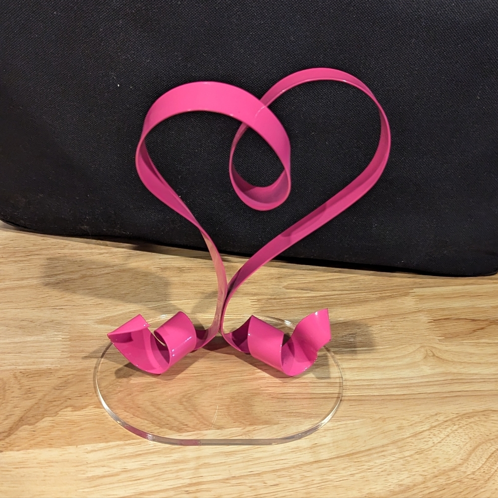 Victoria's Secret heart display